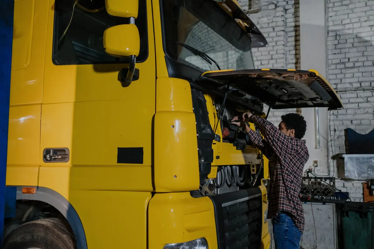 Pre-MOT Checklist for Lorries: 15 Items to Inspect Before Test